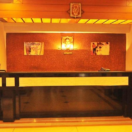 ホテルBalajee Palace ハイデラバード エクステリア 写真